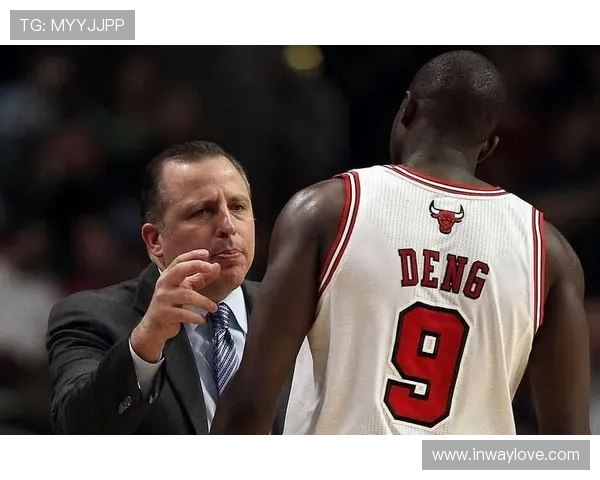 哈克斯称赞鲍威尔球风独特作为老将他让队友们更轻松发挥